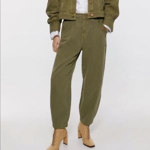 Zara Slouchy Balloon leg pants. Size 10-90’s style